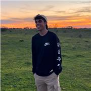 Profesor de matemáticas capaz de enseñar hasta gente de primer año de universidad